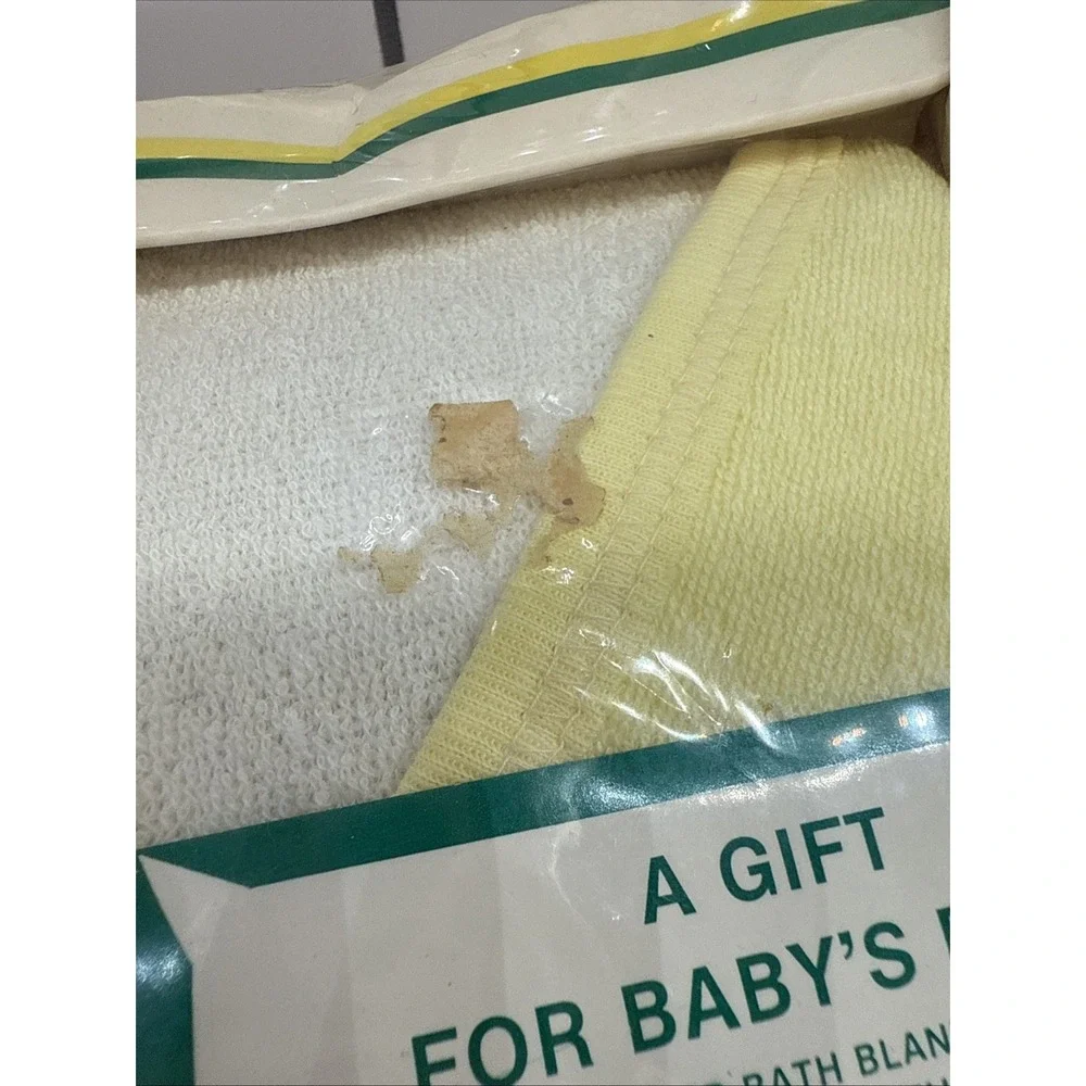 Vintage Infants Gift Set Hooded Blanket & Wash Cloth Made USA New In Box BUNNY *